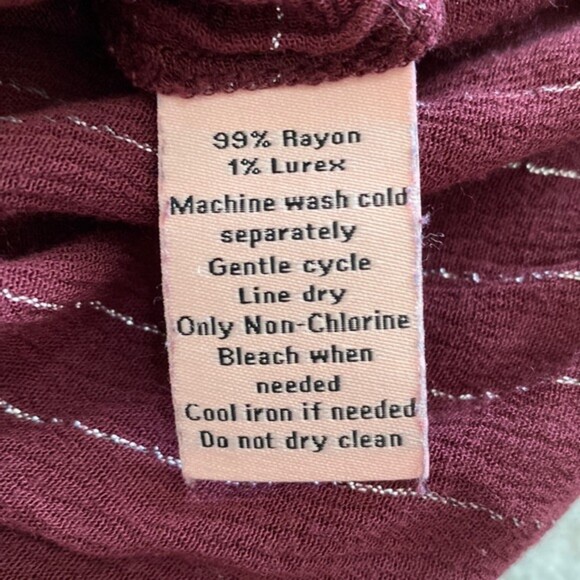 Juicy Couture Tie Front Faux Wrap Top Small Bell Sleeves Wine Matallic Holiday - Picture 8 of 12